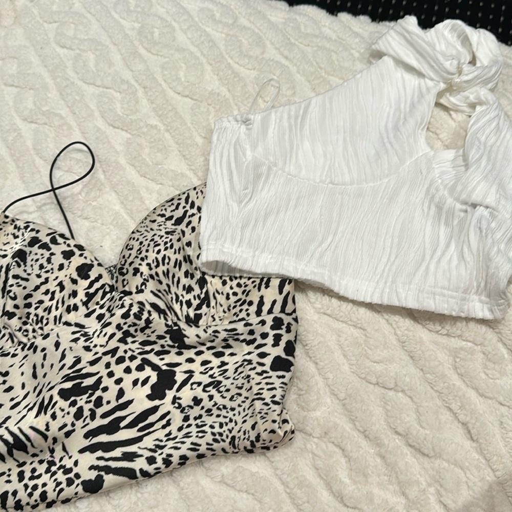 Two xs tops